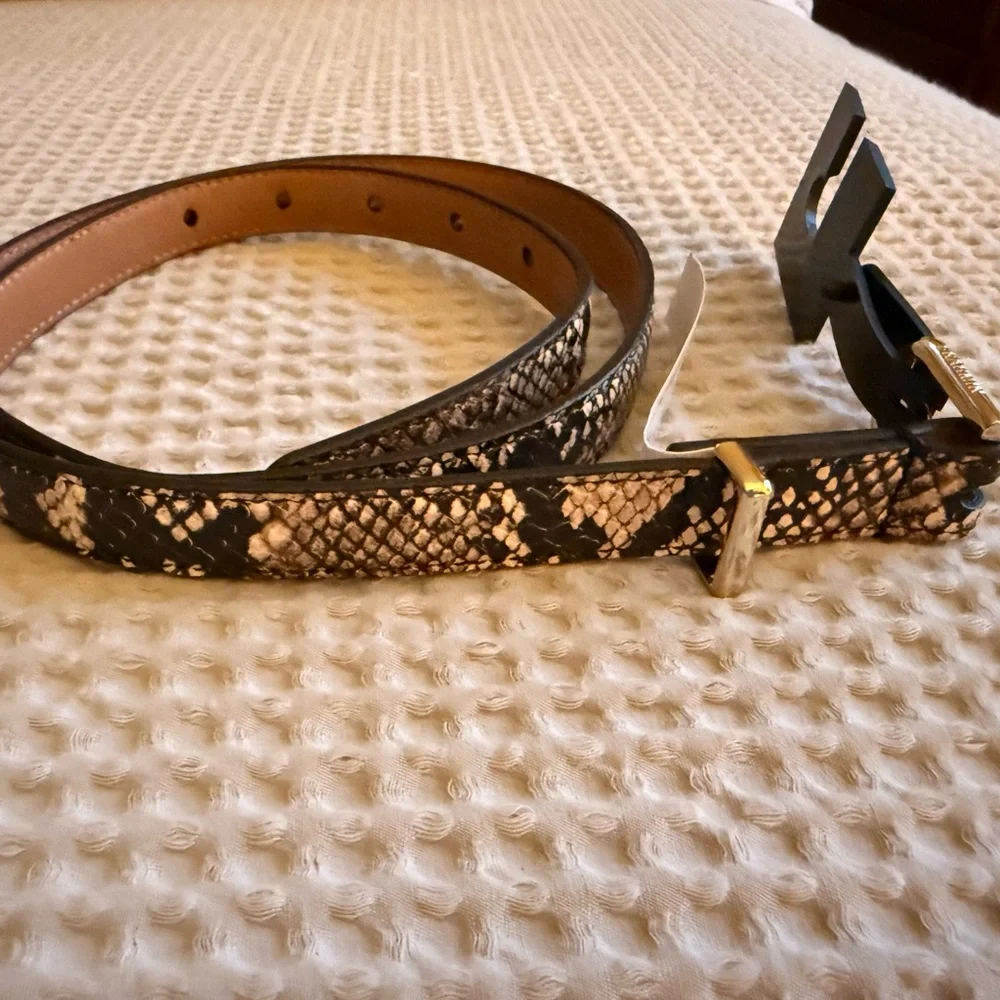 Brahmin Gray Classic Snake-Print Belt - Picture 3 of 3